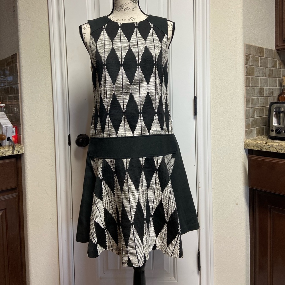 Banana Republic black diamond dress